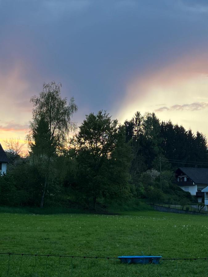 Hotel Hirsch Fluorn-Winzeln Buitenkant foto
