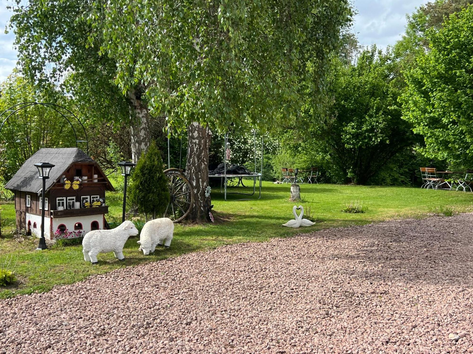 Hotel Hirsch Fluorn-Winzeln Buitenkant foto