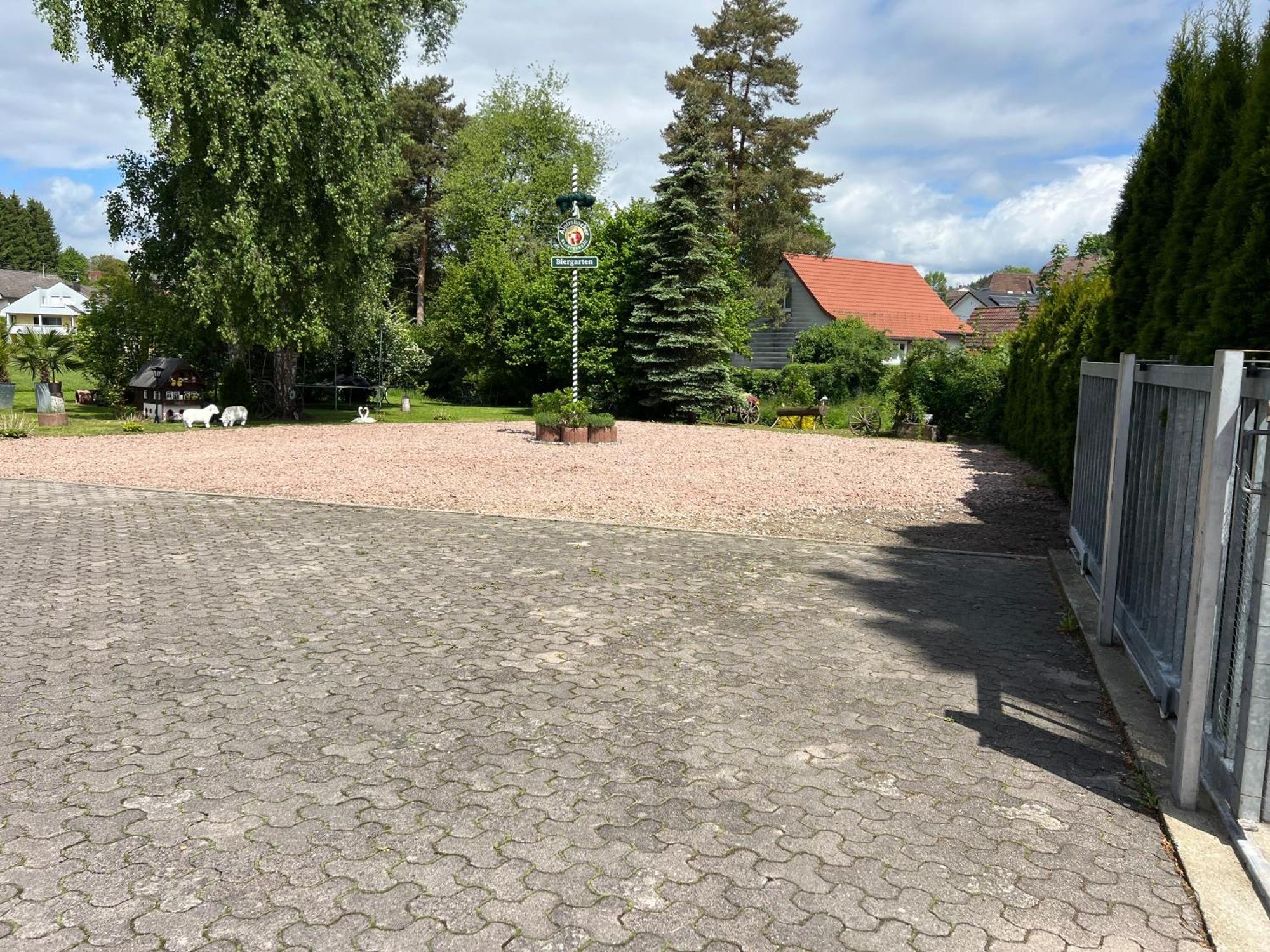 Hotel Hirsch Fluorn-Winzeln Buitenkant foto